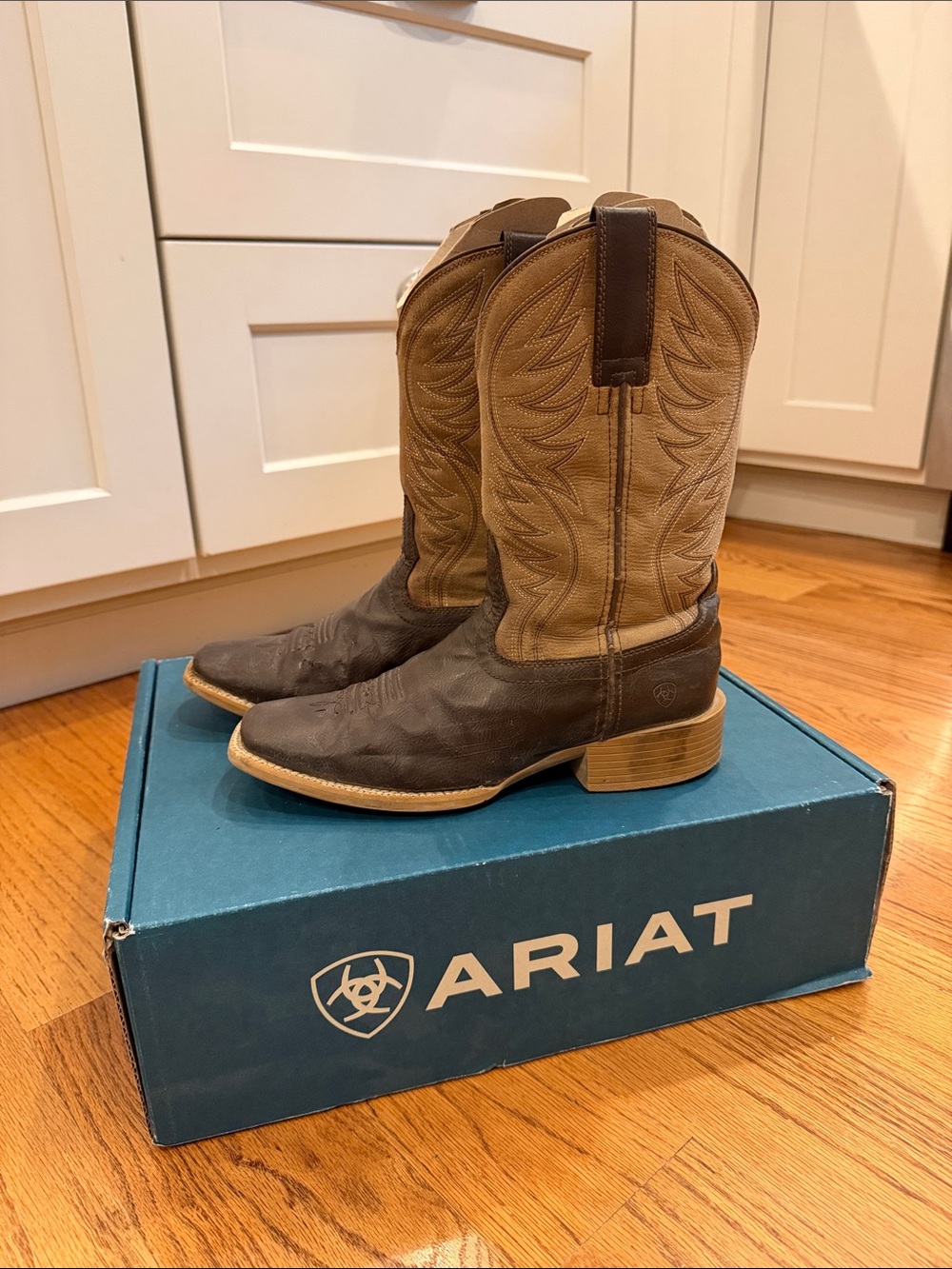 ARIAT Kids Brumby Western Boots - size 4